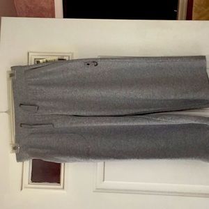 Coldwater Creek Cargo light gray pocket crop pant PL